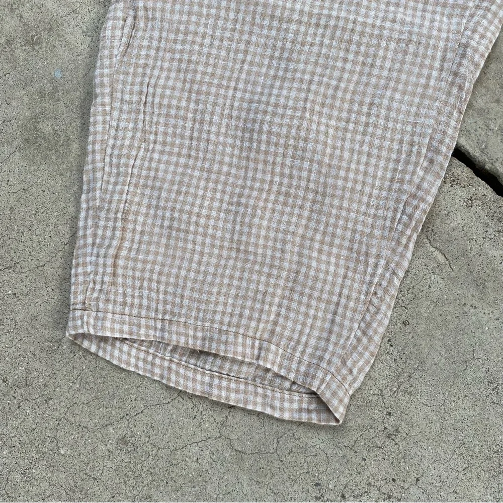 Eileen Fisher | Puckered Organic Linen Tapered Pant - Picture 8 of 13
